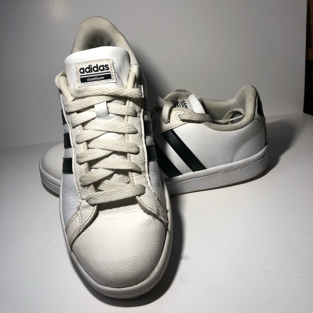 Woman’s size 7.5 Cloudform Adidas